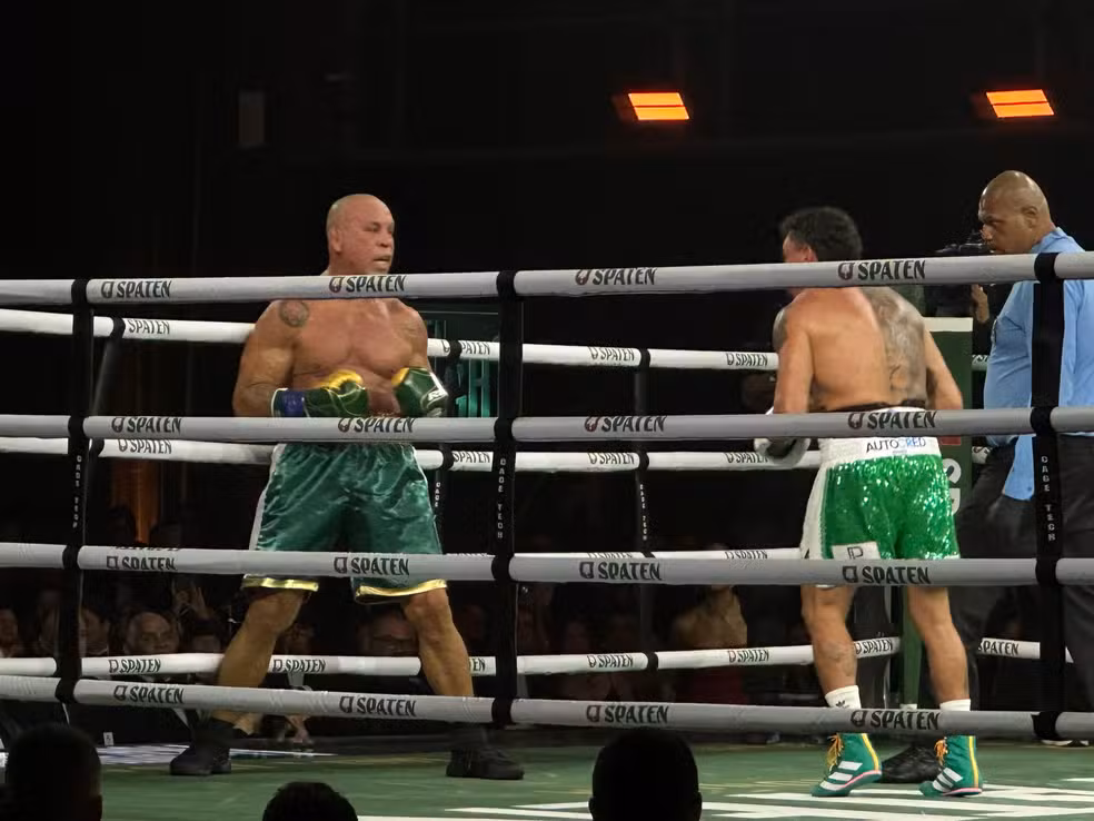 Popó x Wanderlei Silva: luta termina em confusão e desclassificação
